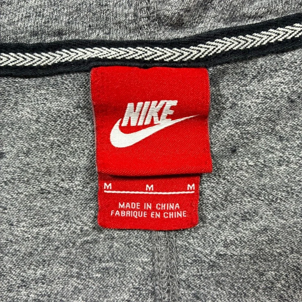 Nike Womens Hoodie Size Medium Gray Full Zip Jacket Logo Casual Activewear - Picture 3 of 12